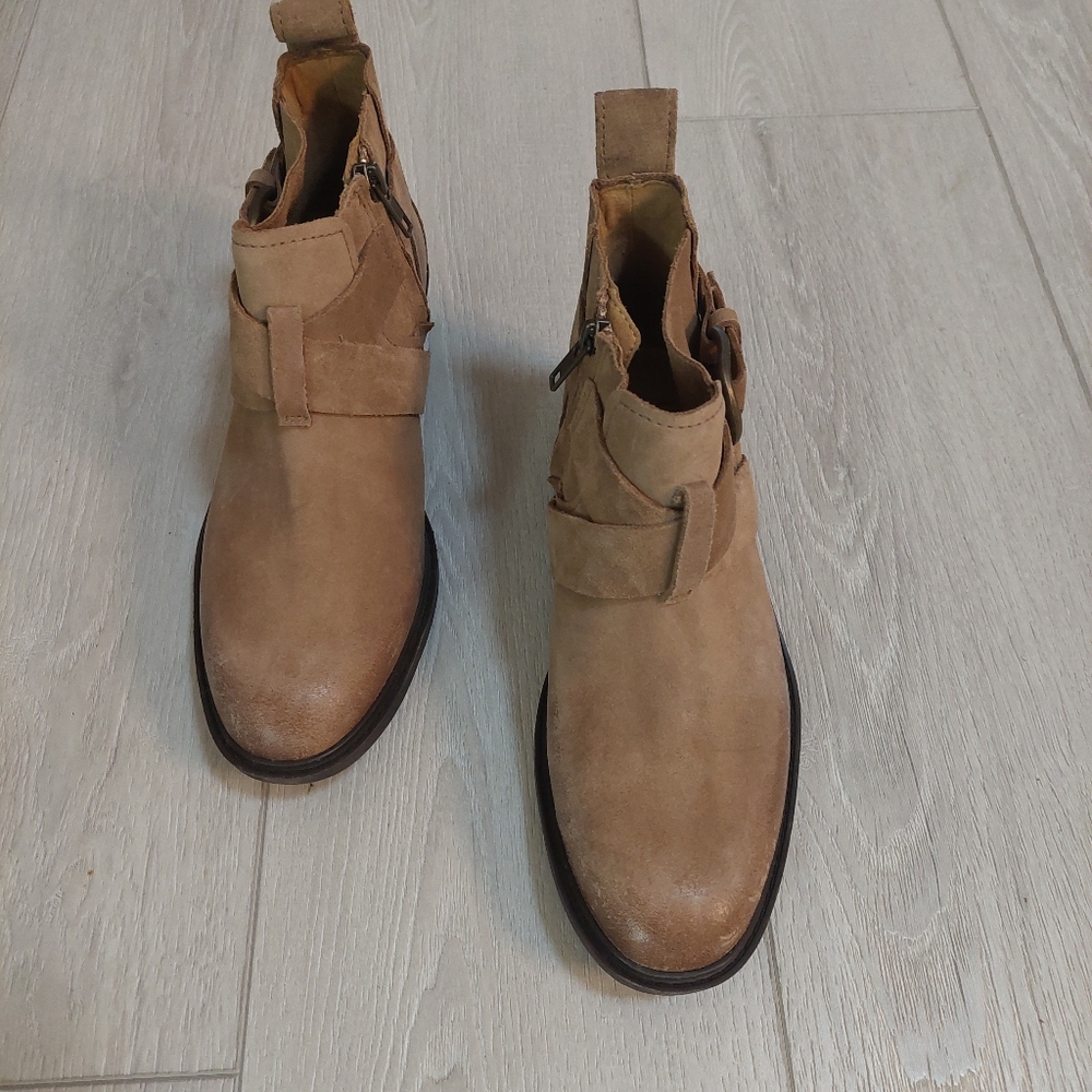 Ugg Wylma Waterproof Suede Ankle Boot NWOT